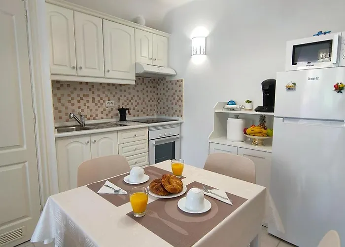 Rocas Del Mar 129 طوستا ديل سيلونثيو